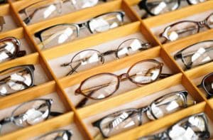 Display of eyeglass frames